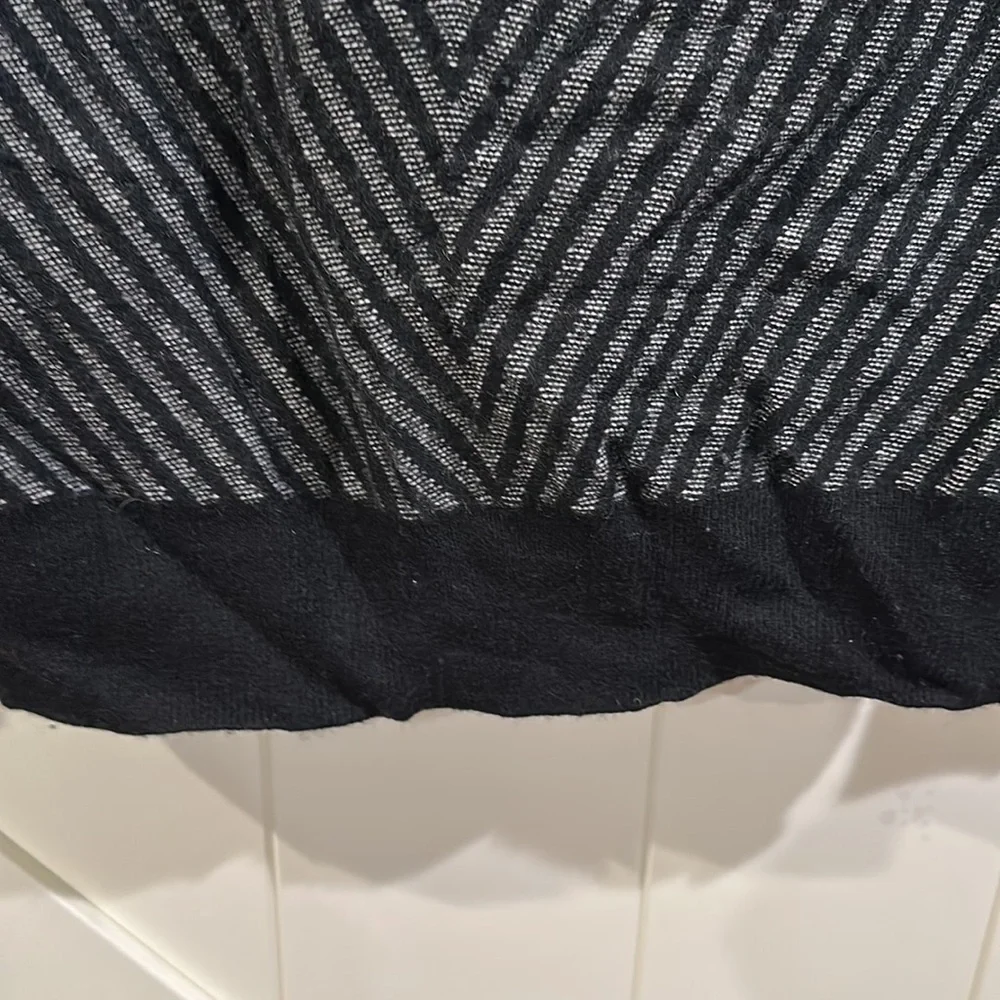 Nordstrom cashmere sweater - Picture 4 of 5